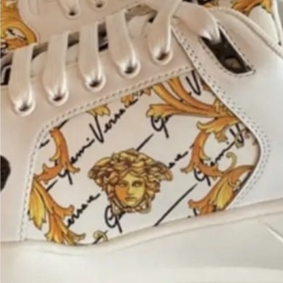Versace white leather Sneakers size 38 - Picture 5 of 6